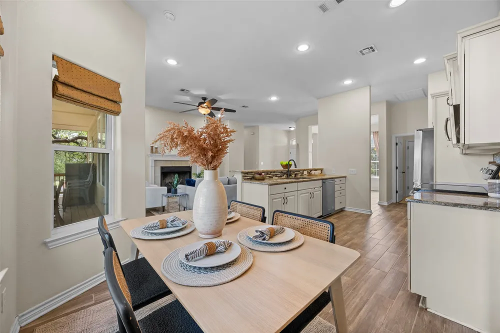 10409 Little Creek Circle Dripping Springs, TX 78620