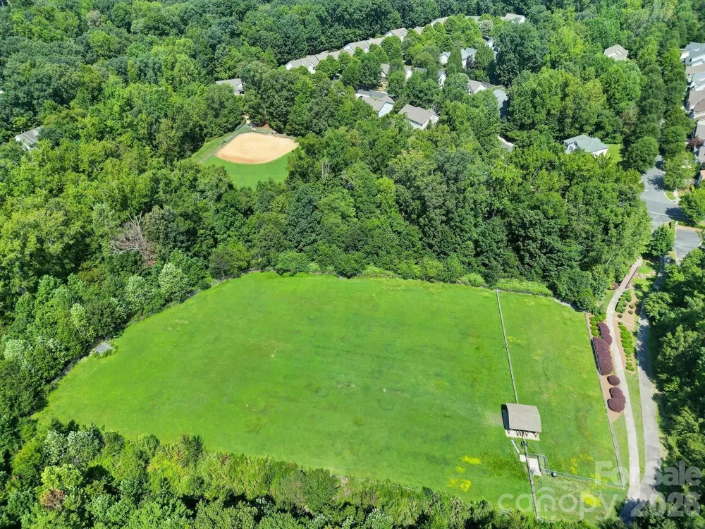 1168 Drummond Lane Matthews, NC 28104