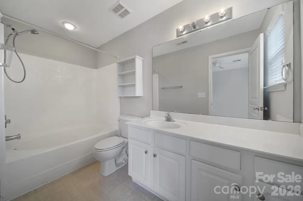 1168 Drummond Lane Matthews, NC 28104