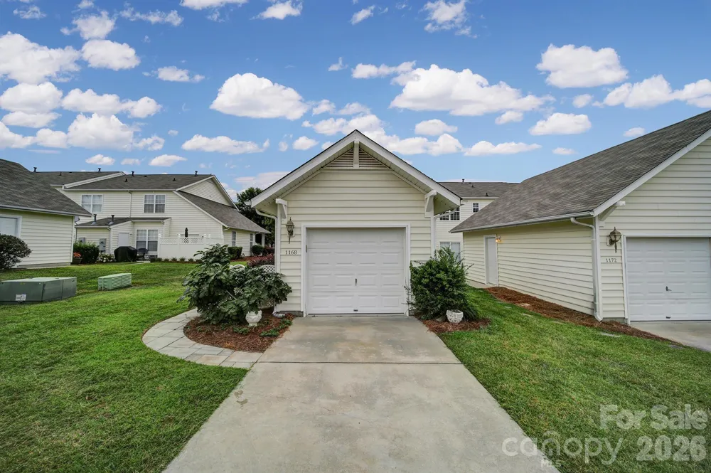 1168 Drummond Lane Matthews, NC 28104