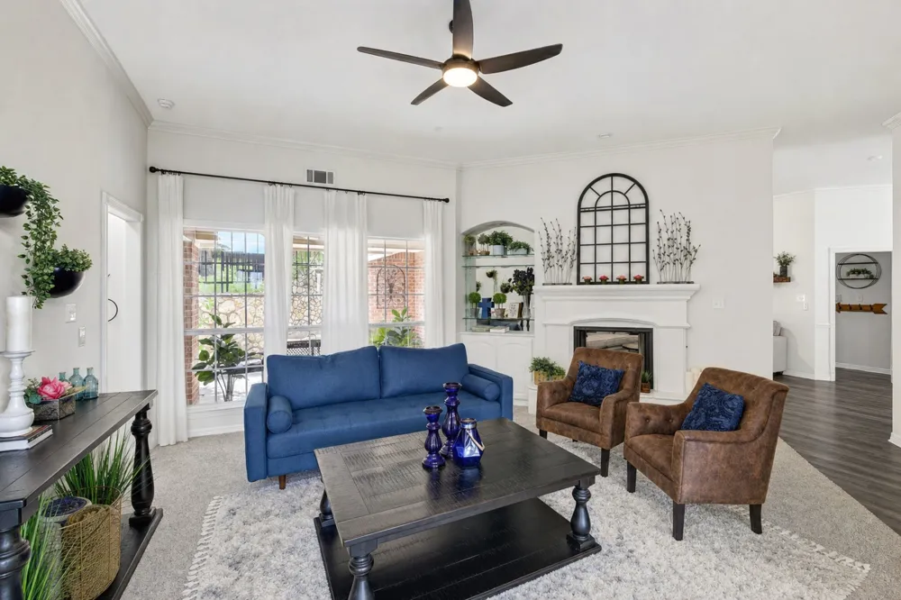 816 Lake View Court E Crowley, TX 76036
