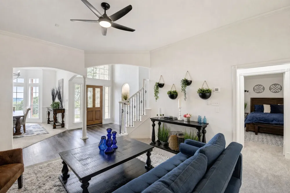816 Lake View Court E Crowley, TX 76036