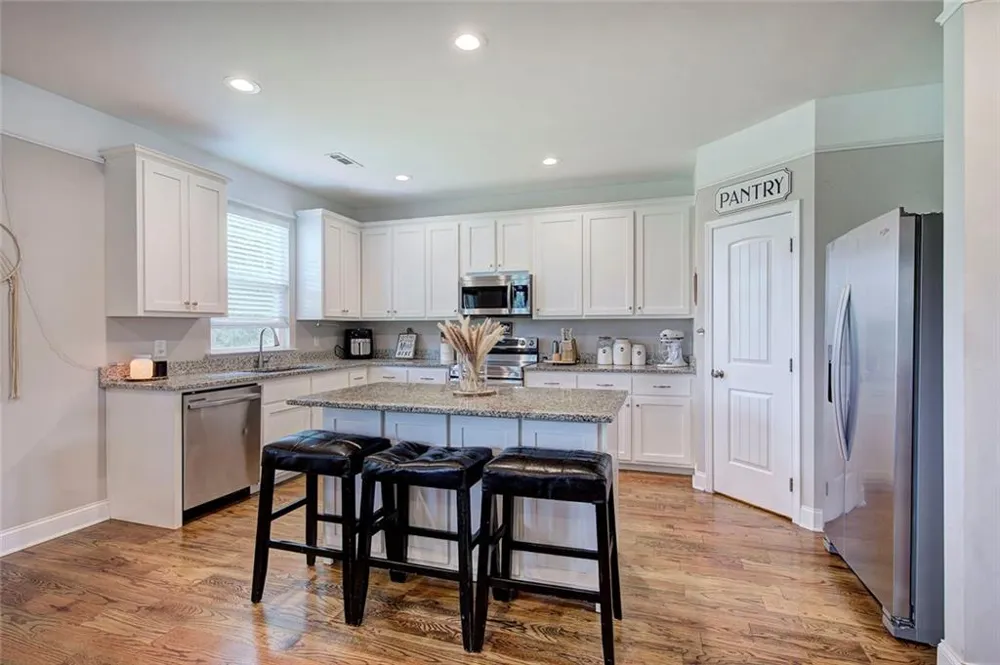 327 Larkspur Drive SW Calhoun, GA 30701
