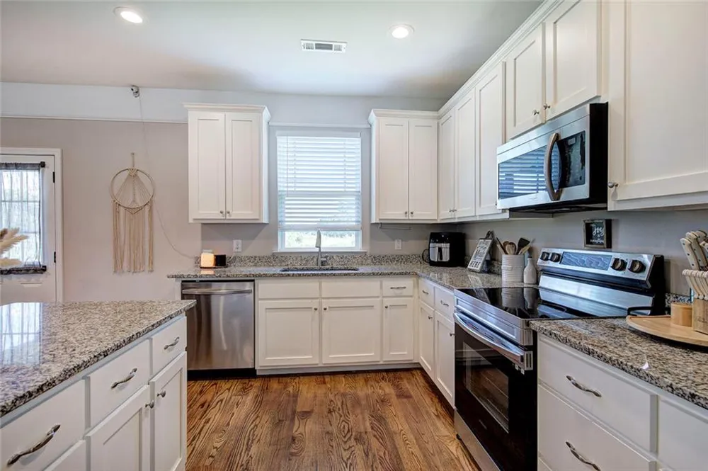 327 Larkspur Drive SW Calhoun, GA 30701