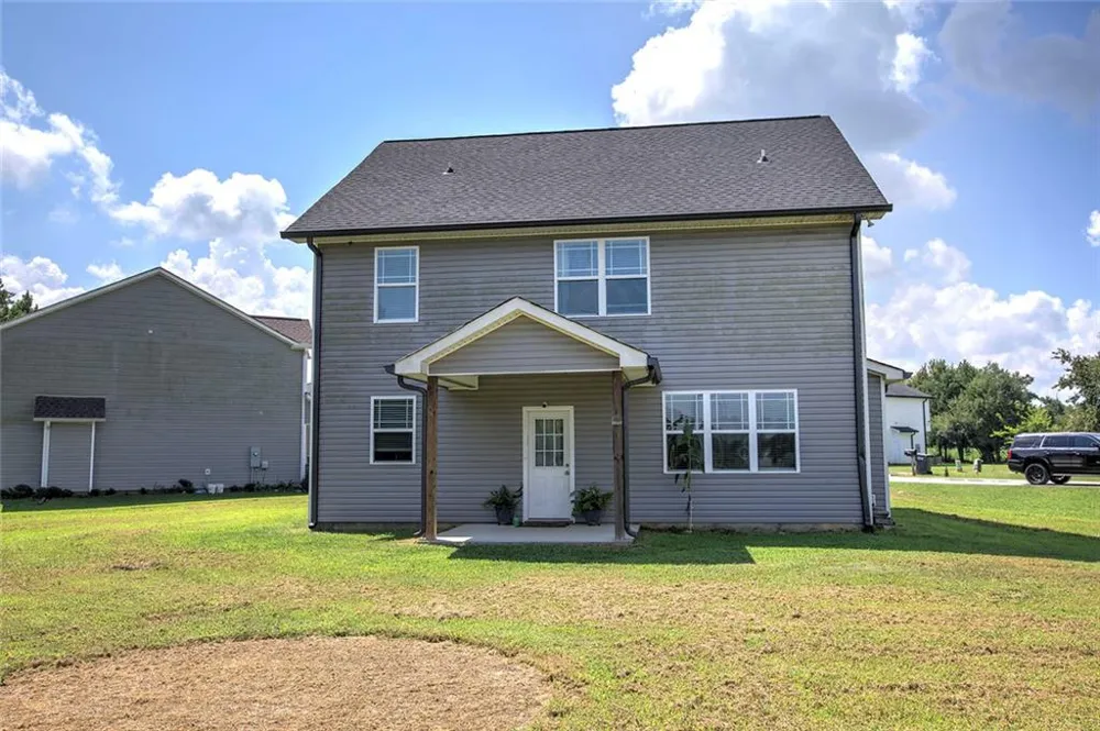 327 Larkspur Drive SW Calhoun, GA 30701
