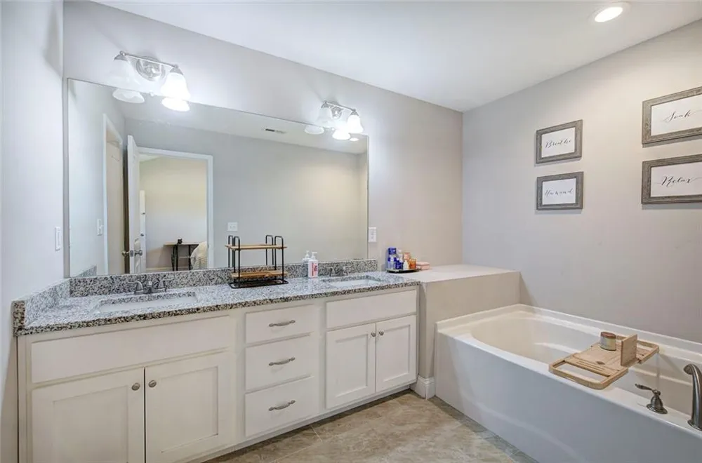 327 Larkspur Drive SW Calhoun, GA 30701