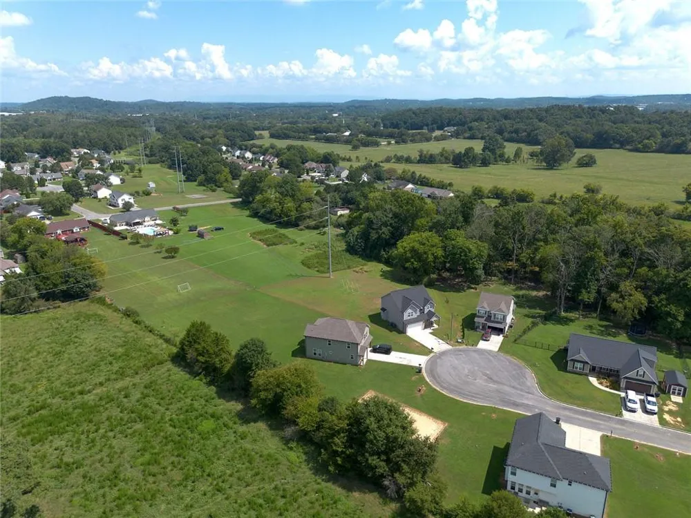 327 Larkspur Drive SW Calhoun, GA 30701