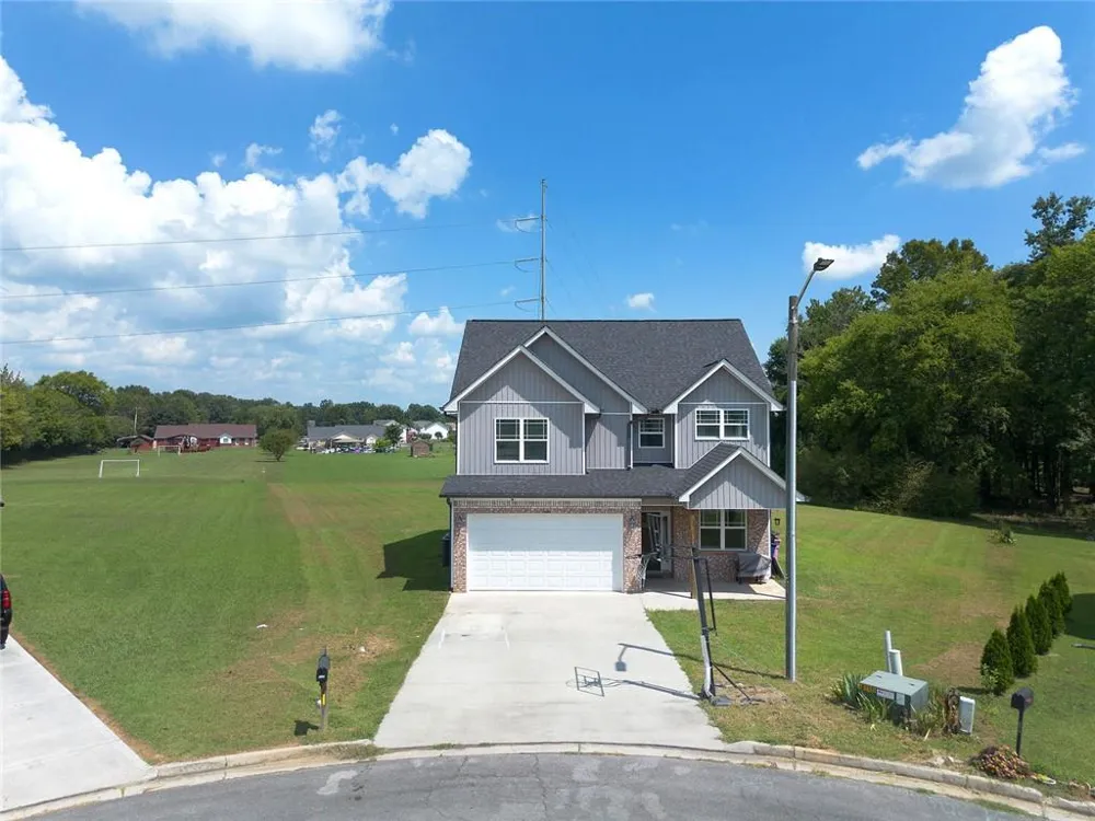 327 Larkspur Drive SW Calhoun, GA 30701