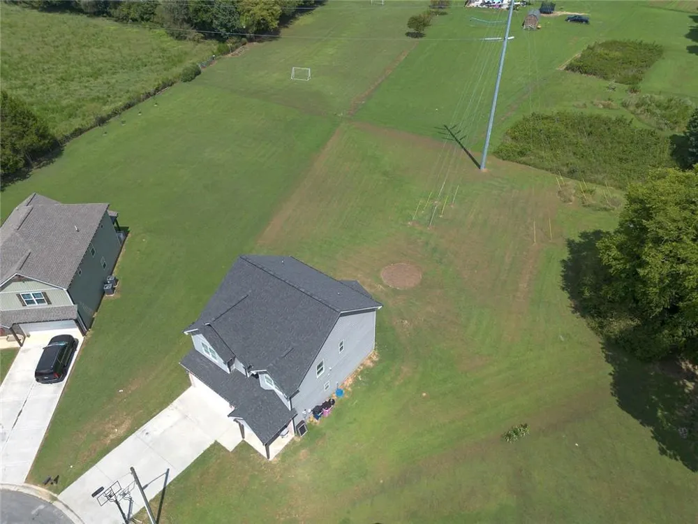 327 Larkspur Drive SW Calhoun, GA 30701