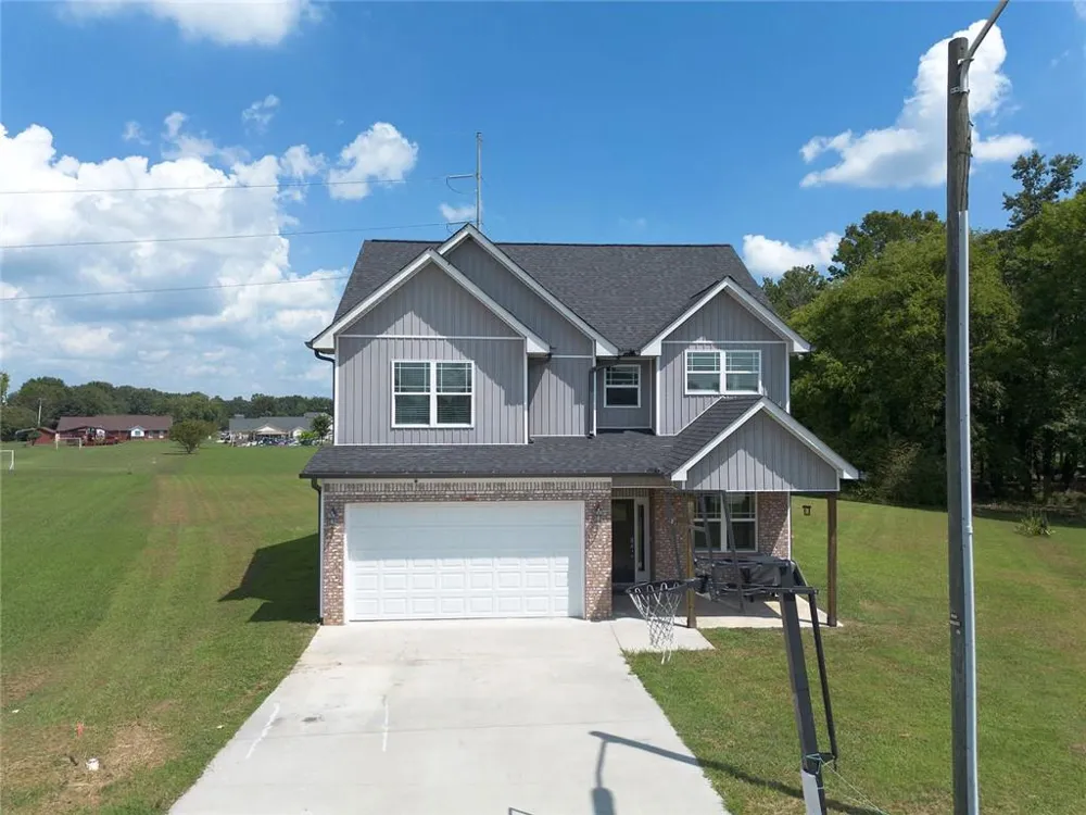 327 Larkspur Drive SW Calhoun, GA 30701