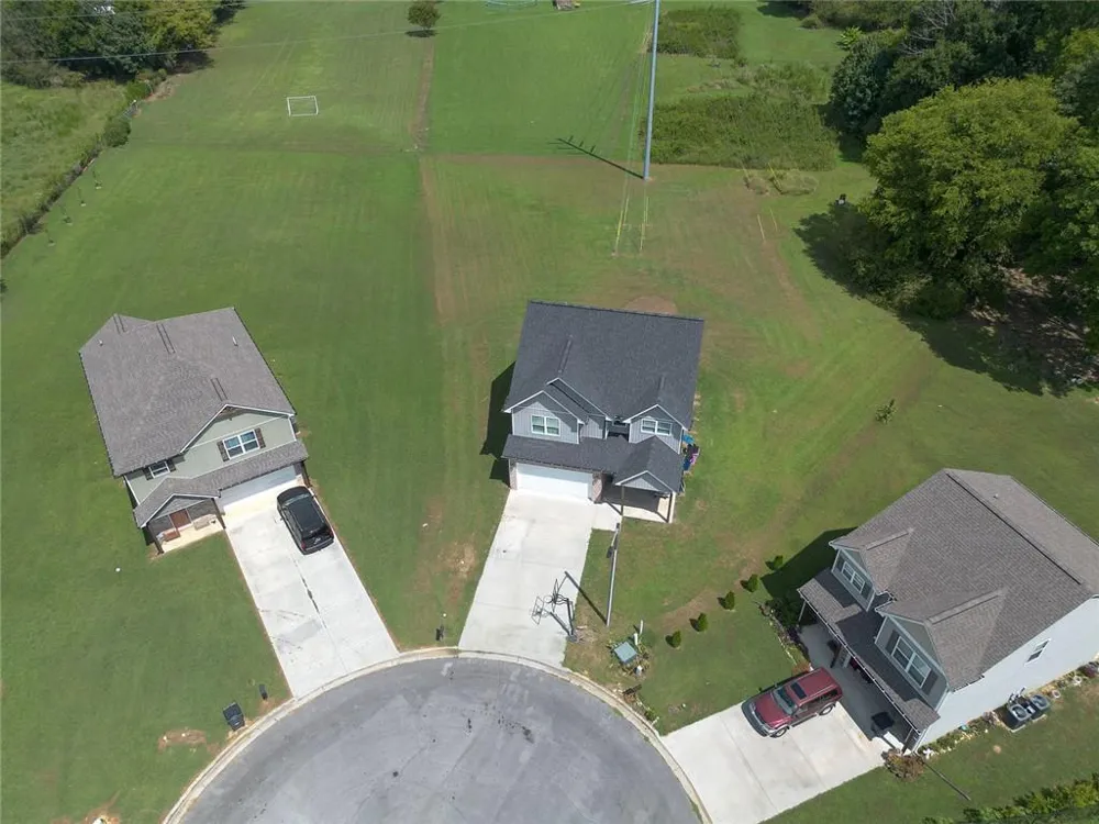 327 Larkspur Drive SW Calhoun, GA 30701