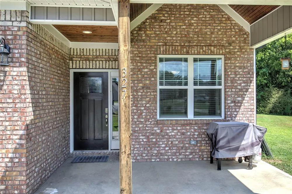 327 Larkspur Drive SW Calhoun, GA 30701