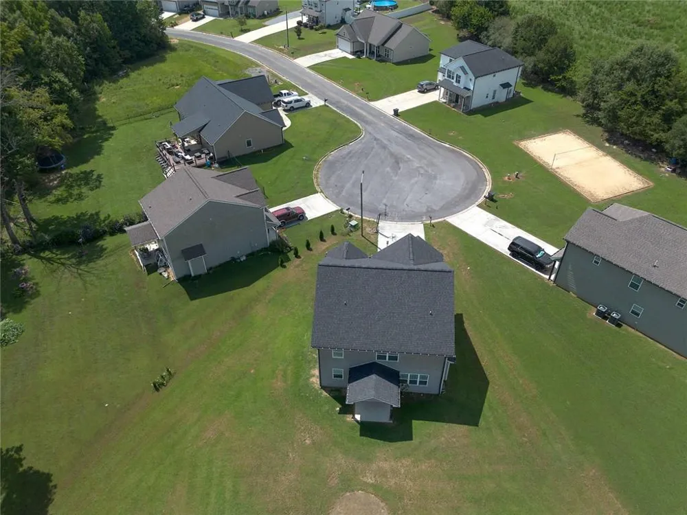 327 Larkspur Drive SW Calhoun, GA 30701