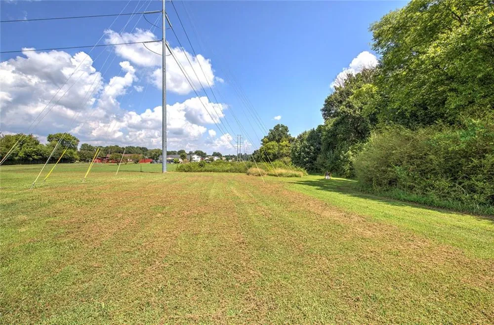 327 Larkspur Drive SW Calhoun, GA 30701