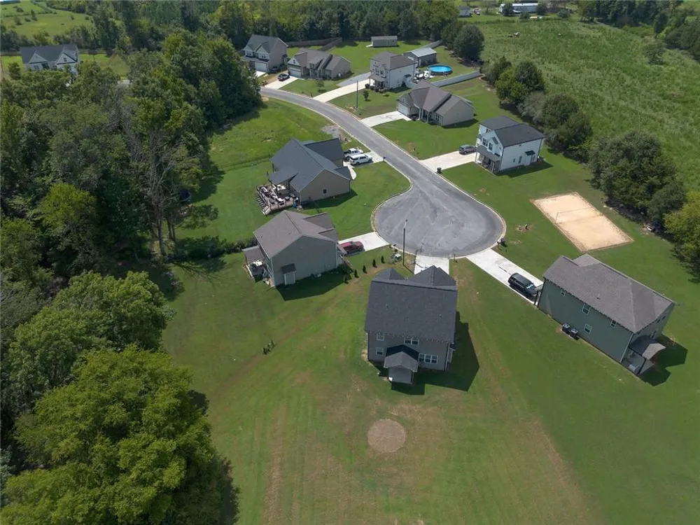 327 Larkspur Drive SW Calhoun, GA 30701