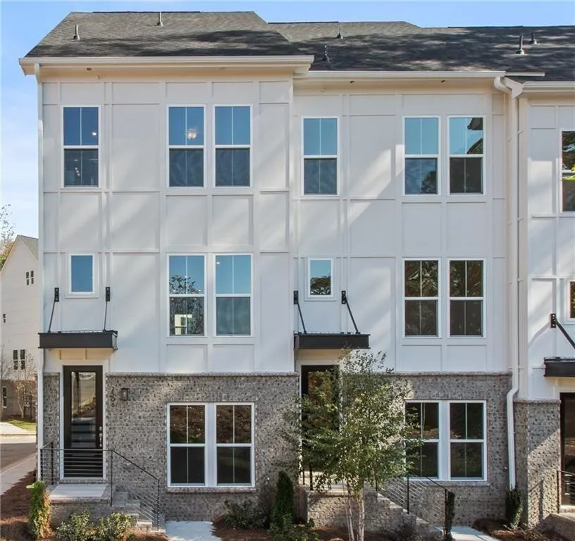 1926 Rogers Court Atlanta, GA 30318
