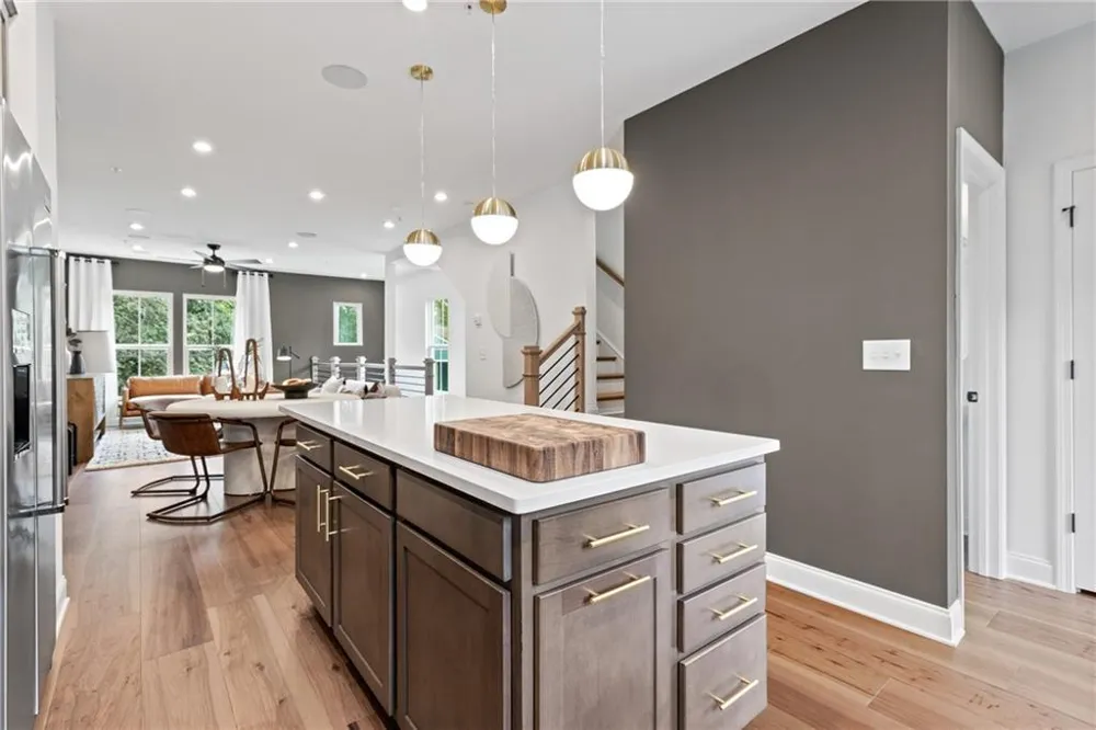 1926 Rogers Court Atlanta, GA 30318