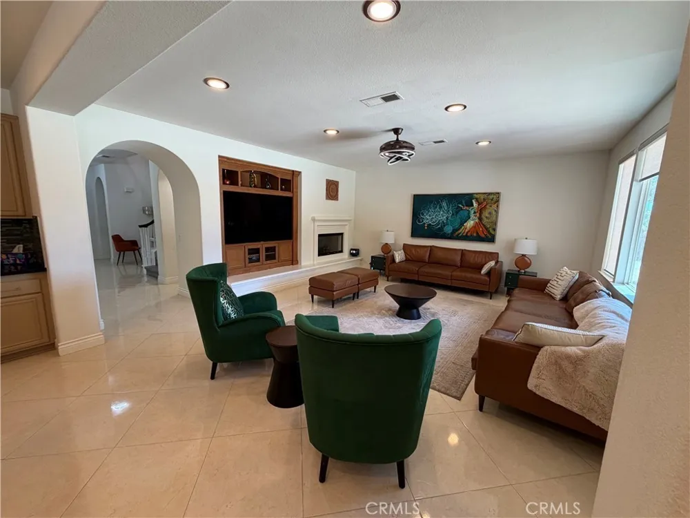 7961 Port Arthur Eastvale, CA 92880