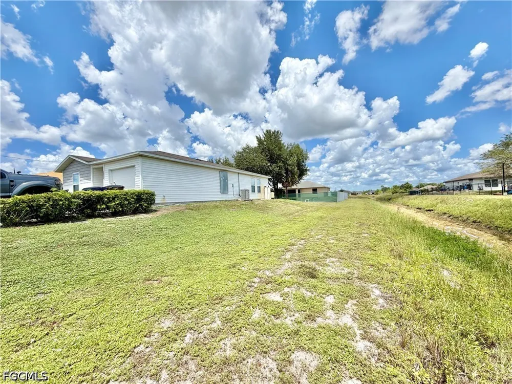 26th Street SW Lehigh Acres, FL 33976