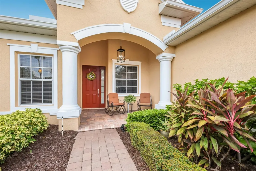 248 DAHLIA COURT Bradenton, FL 34212