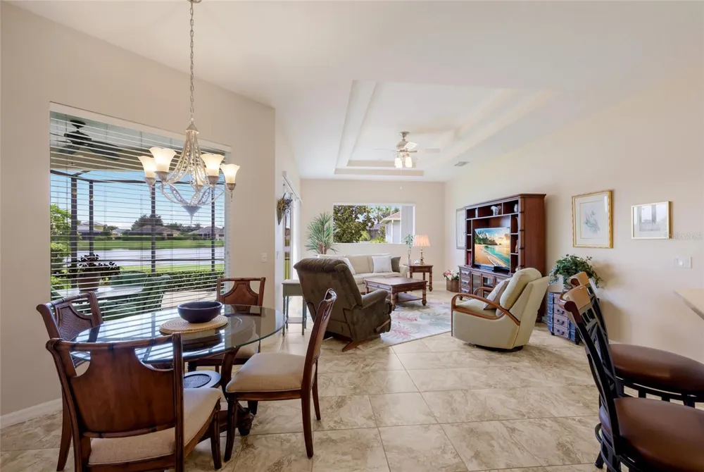 248 DAHLIA COURT Bradenton, FL 34212