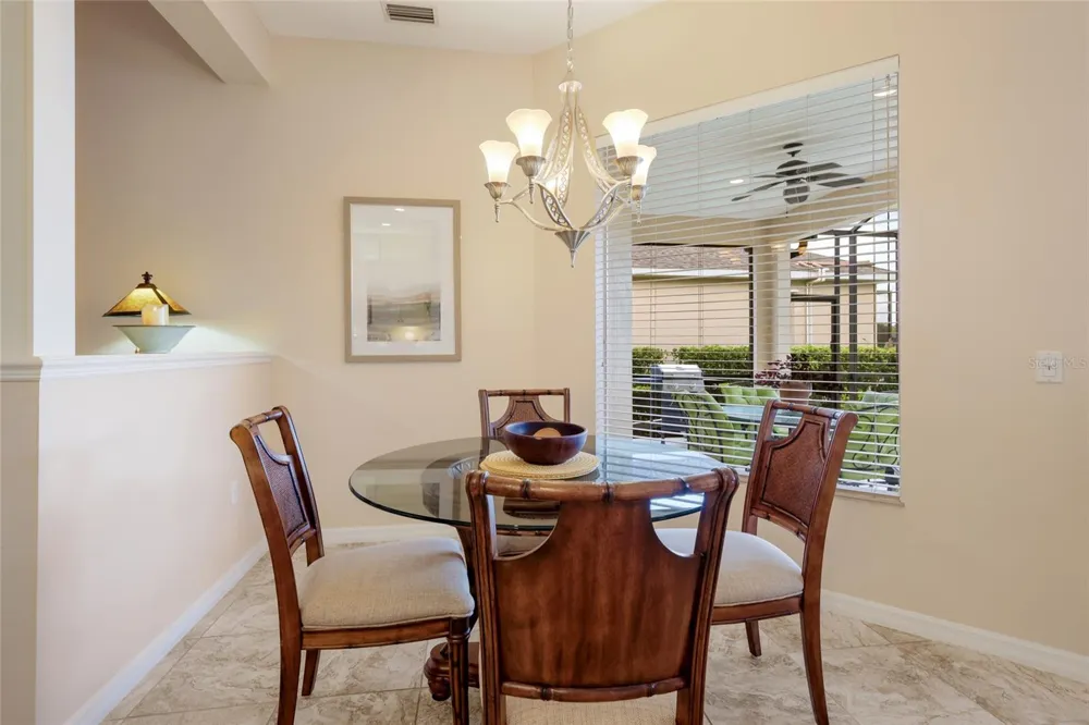 248 DAHLIA COURT Bradenton, FL 34212