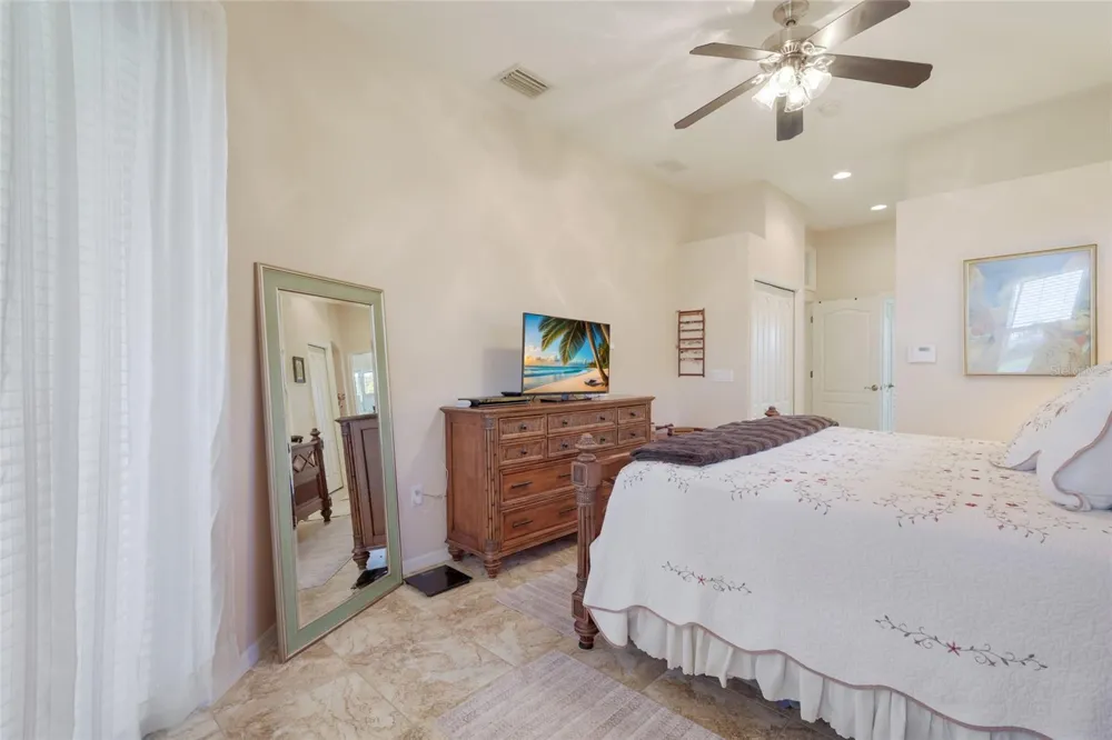 248 DAHLIA COURT Bradenton, FL 34212