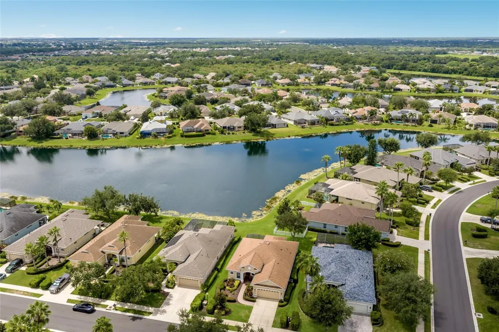 248 DAHLIA COURT Bradenton, FL 34212