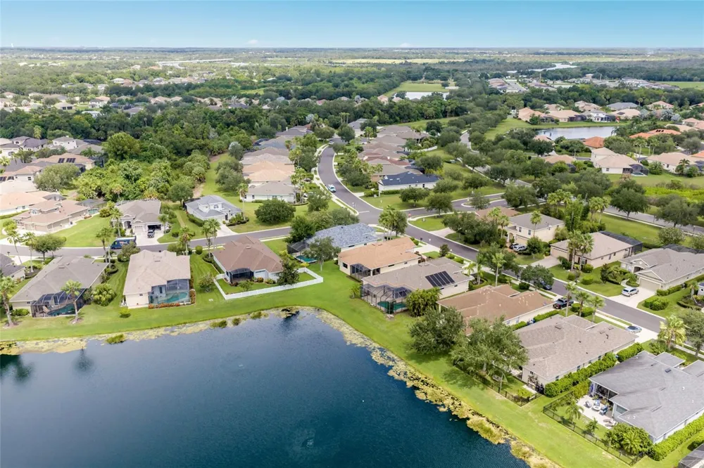 248 DAHLIA COURT Bradenton, FL 34212