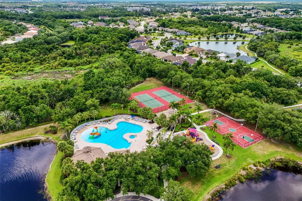 248 DAHLIA COURT Bradenton, FL 34212