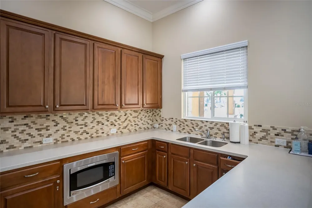 248 DAHLIA COURT Bradenton, FL 34212