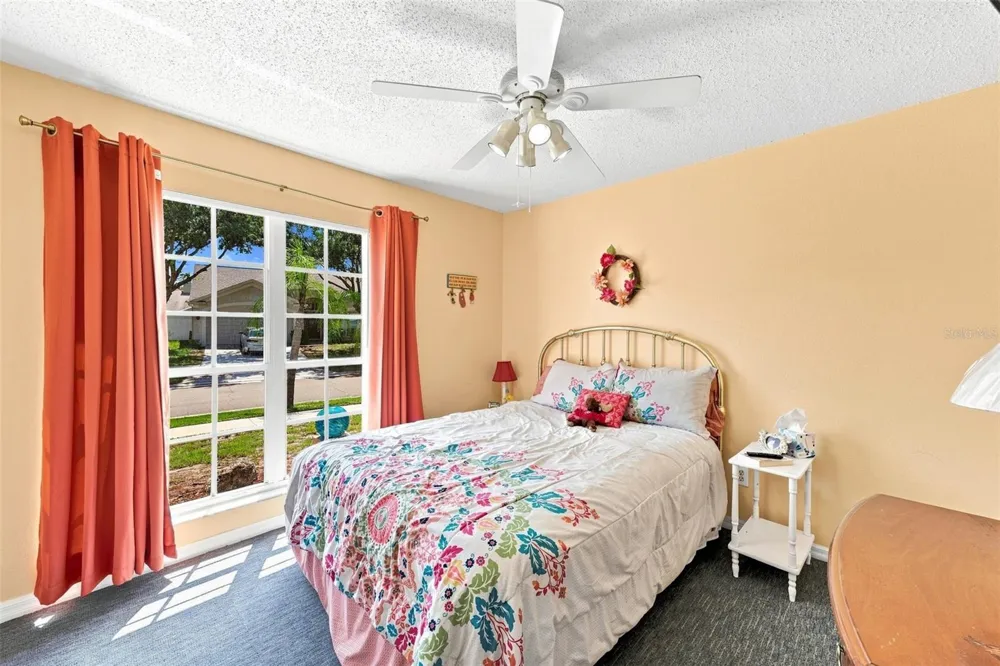 207 LAKEWAY LANE Apollo Beach, FL 33572