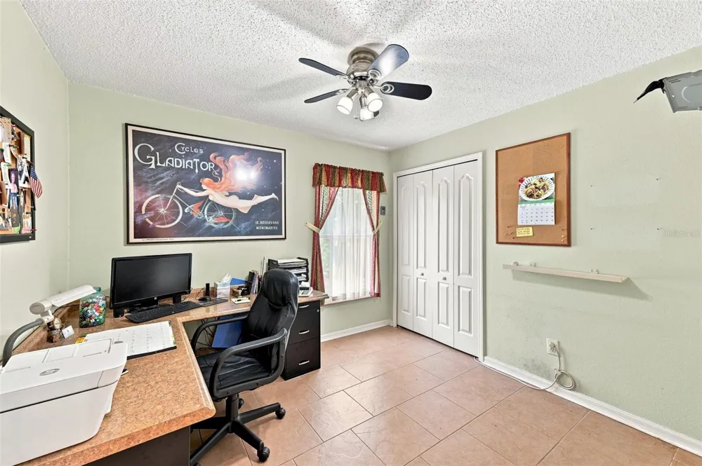 207 LAKEWAY LANE Apollo Beach, FL 33572