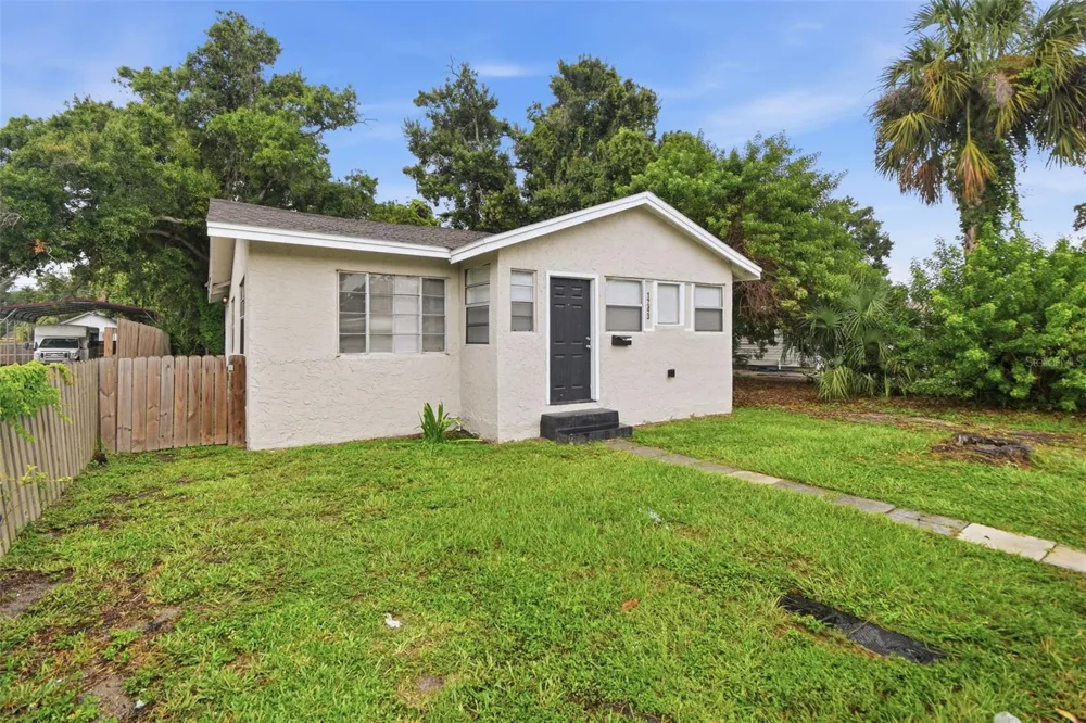 1743 30TH STREET S St Petersburg, FL 33712