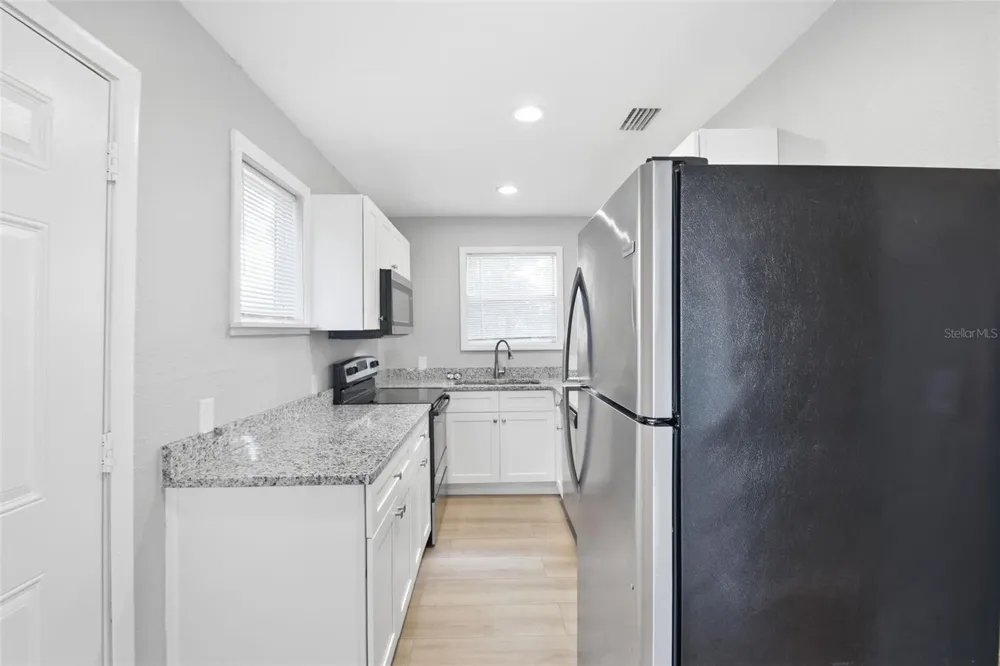 1743 30TH STREET S St Petersburg, FL 33712
