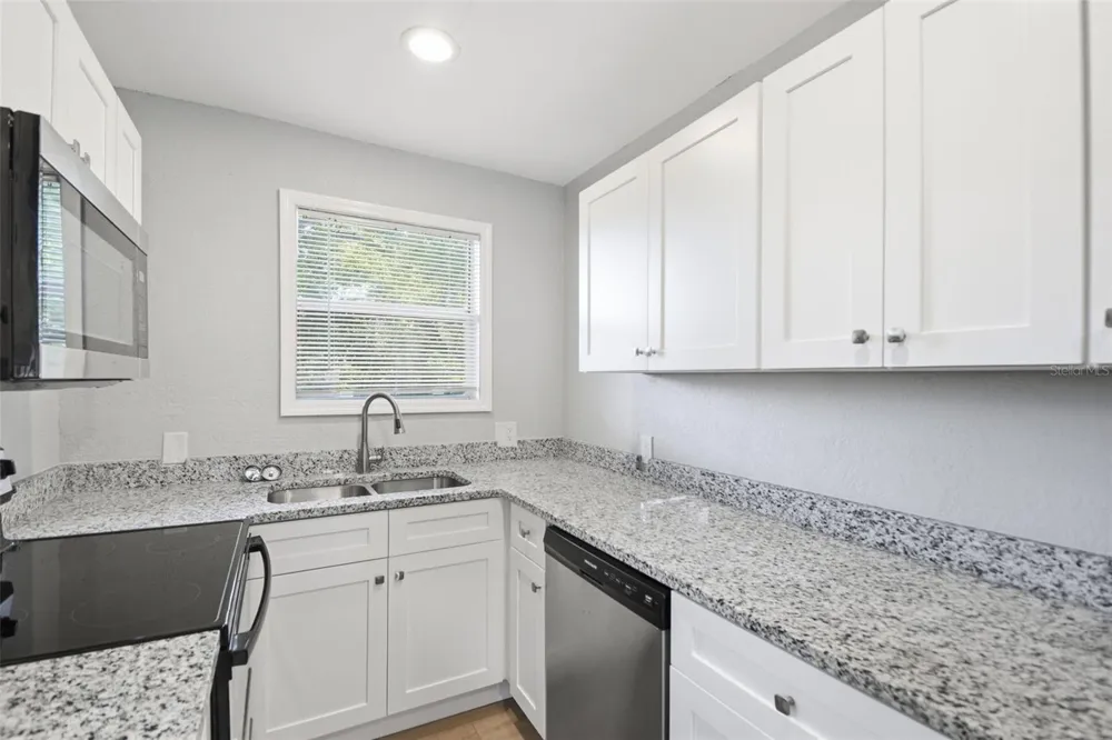 1743 30TH STREET S St Petersburg, FL 33712