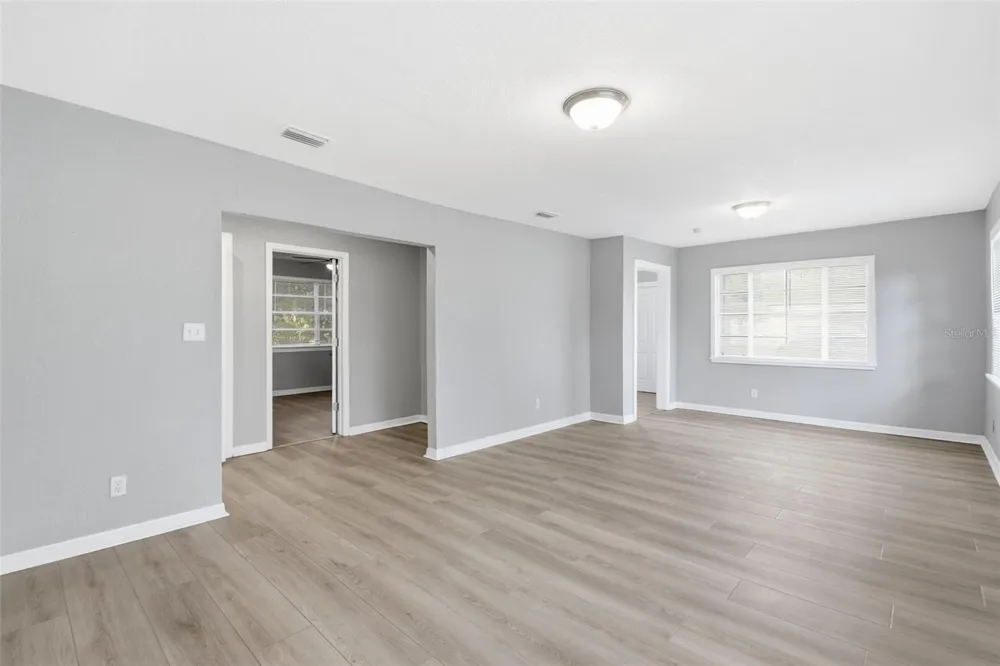 1743 30TH STREET S St Petersburg, FL 33712