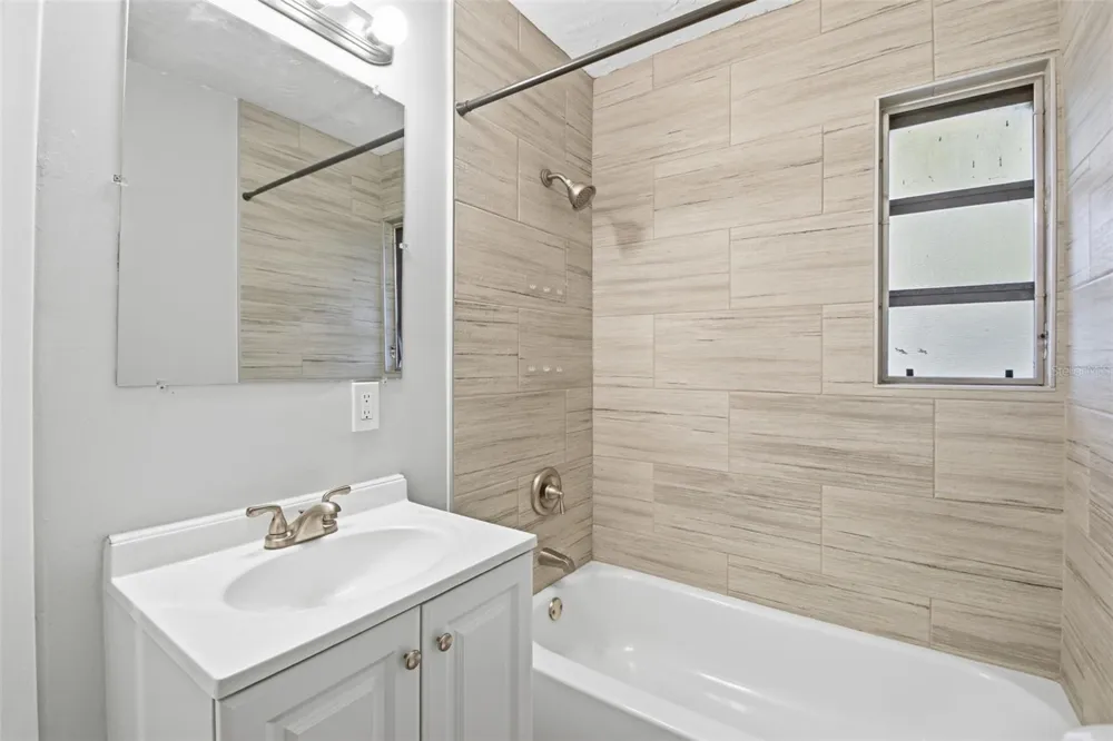 1743 30TH STREET S St Petersburg, FL 33712