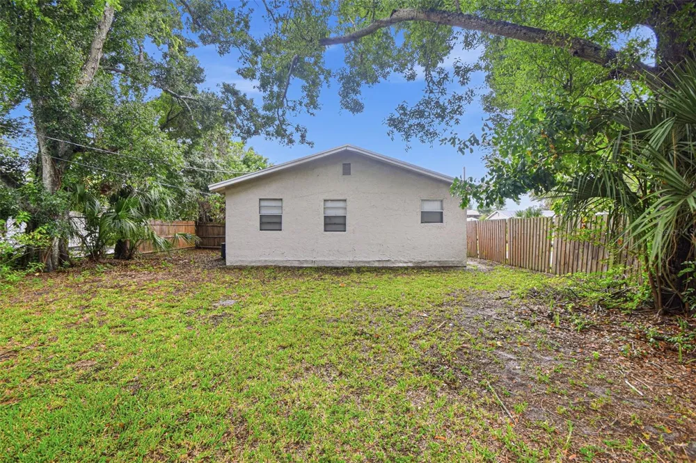 1743 30TH STREET S St Petersburg, FL 33712