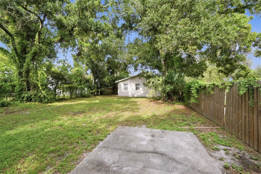 1743 30TH STREET S St Petersburg, FL 33712
