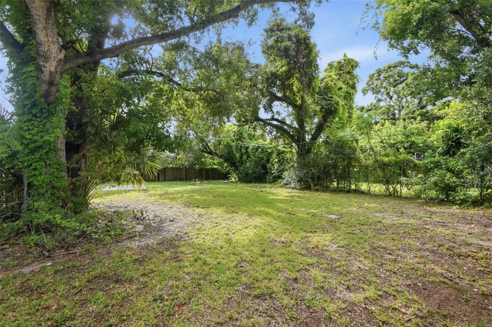 1743 30TH STREET S St Petersburg, FL 33712
