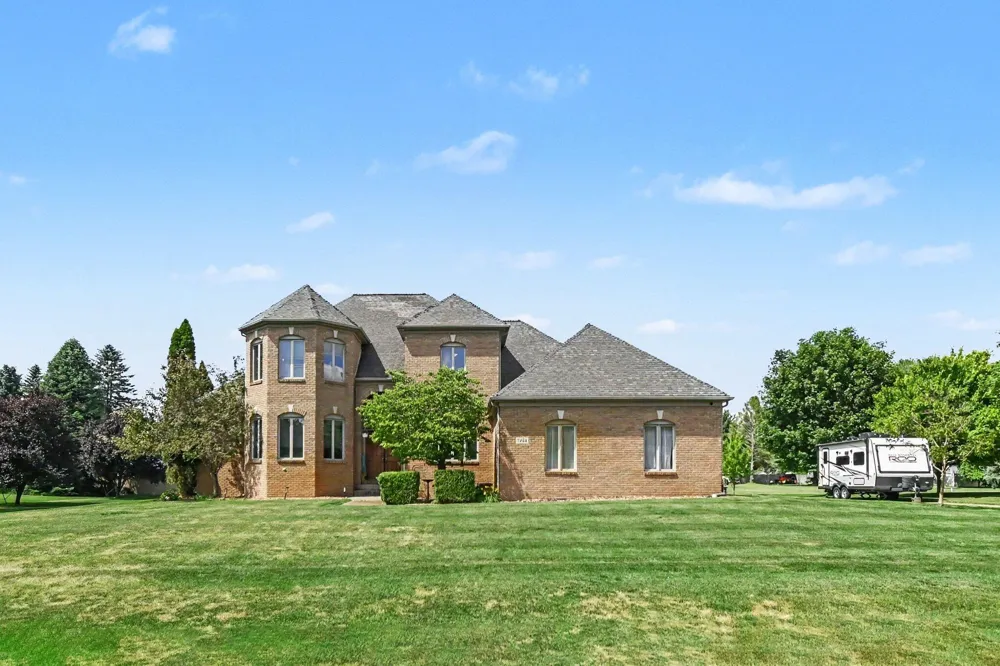 7484 Shotsilk Drive Napoleon Township, MI 49201