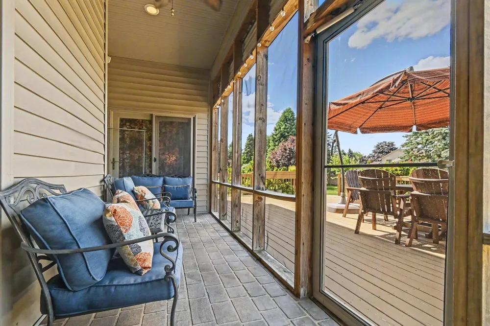 7484 Shotsilk Drive Napoleon Township, MI 49201