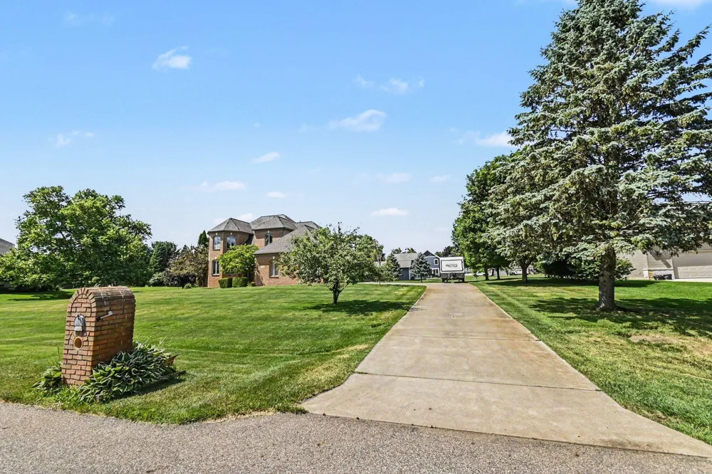 7484 Shotsilk Drive Napoleon Township, MI 49201