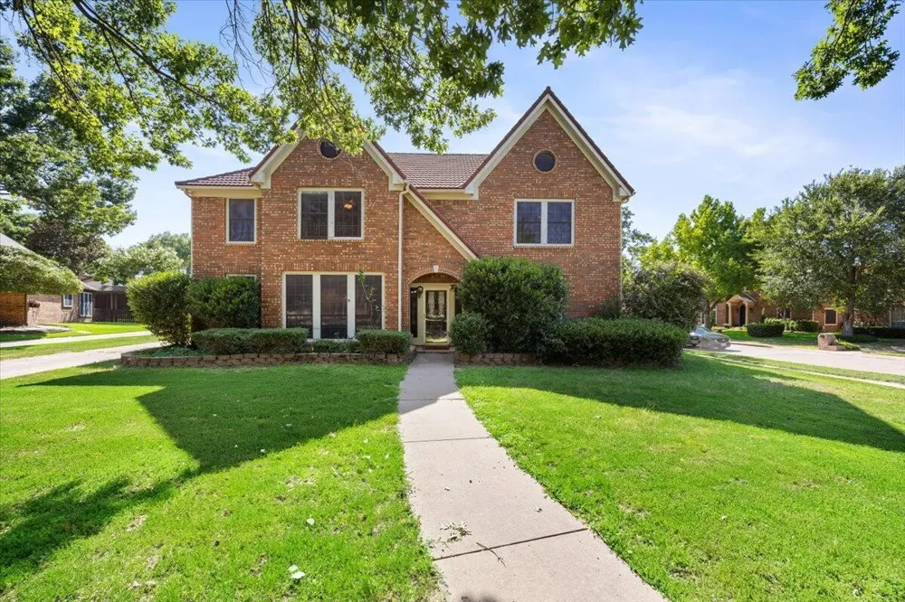 2400 Silverthorne Court Highland Village, TX 75077