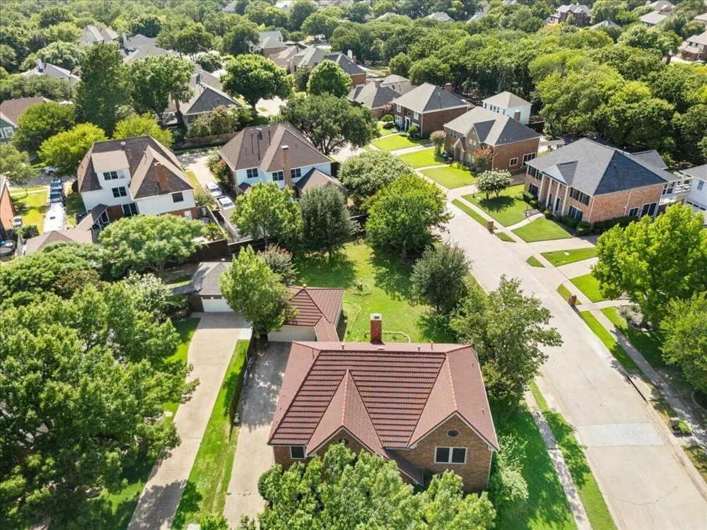 2400 Silverthorne Court Highland Village, TX 75077