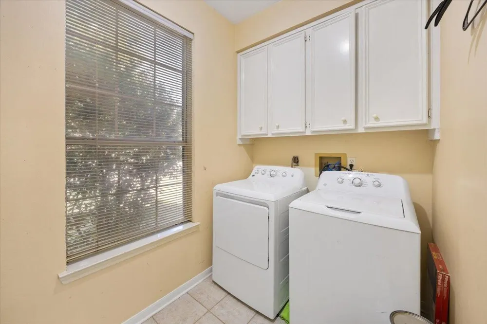 2400 Silverthorne Court Highland Village, TX 75077