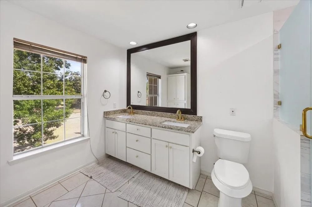 2400 Silverthorne Court Highland Village, TX 75077