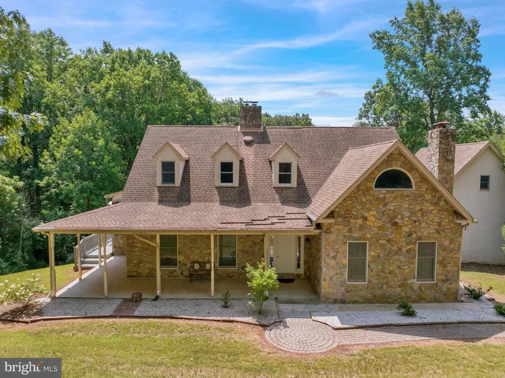 505 WESTLEY Mohnton, PA 19540