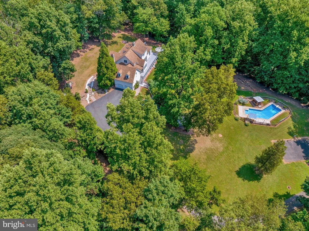 505 WESTLEY Mohnton, PA 19540